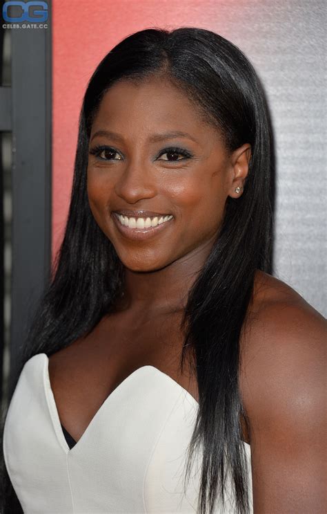 rutina wesley nude